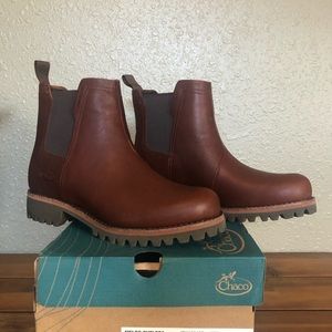 Brand new in box Women’s Chaco Chelsea Fields waterproof boot, Size 7